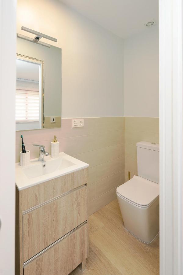 Urbanizacion Con Piscina Arnelas סנשנשו מראה חיצוני תמונה