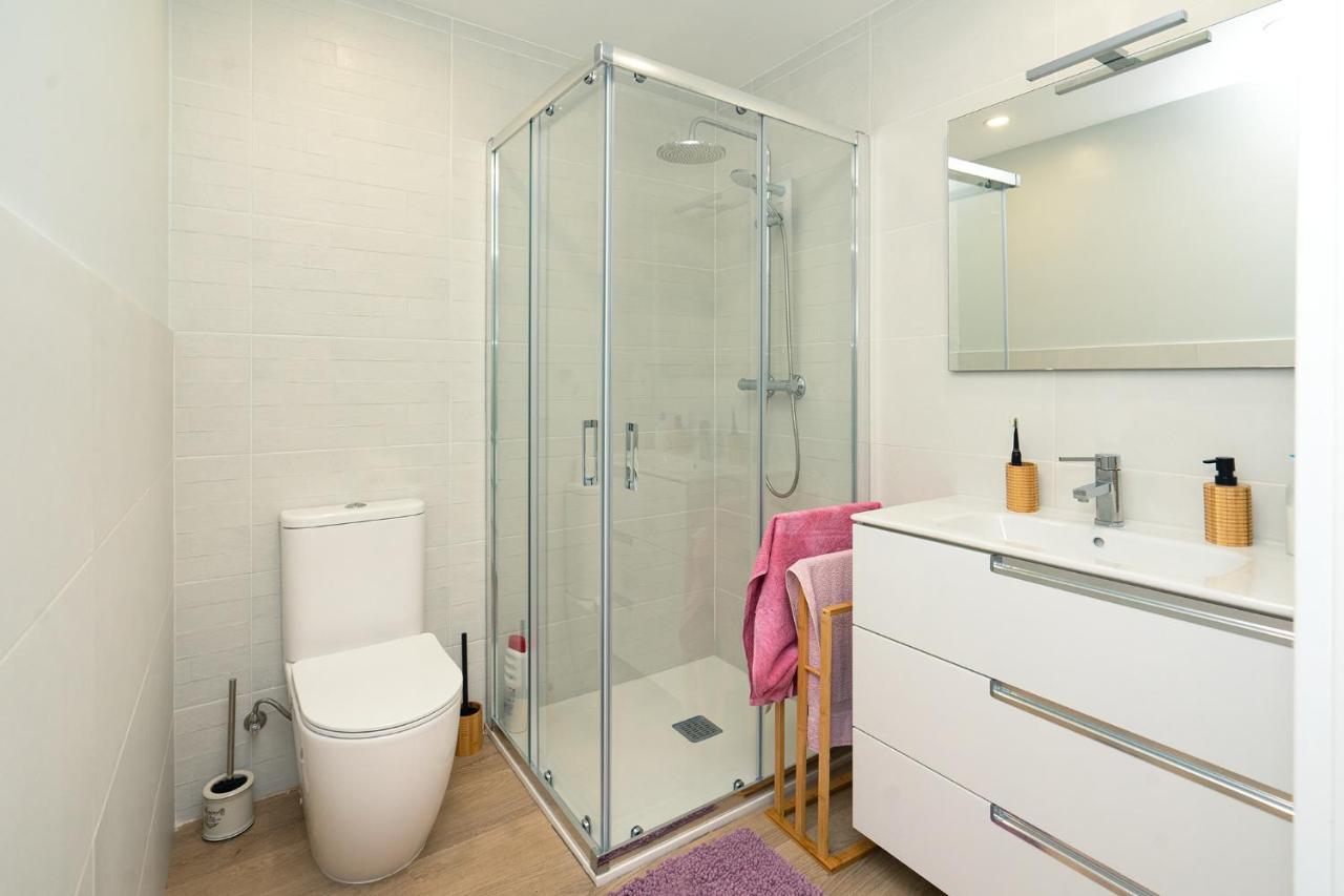 Urbanizacion Con Piscina Arnelas סנשנשו מראה חיצוני תמונה